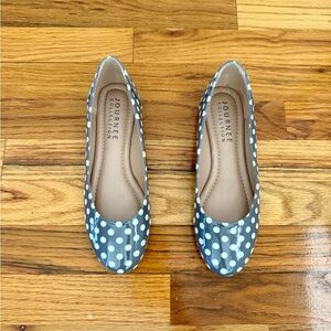 Journee Collection Ballet Flats in Grey/White Polka Dot - Size 7